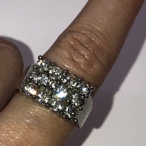 Pewter Costume Rhinestone Ring, Size 7 3/4 - Picture 7 of 7